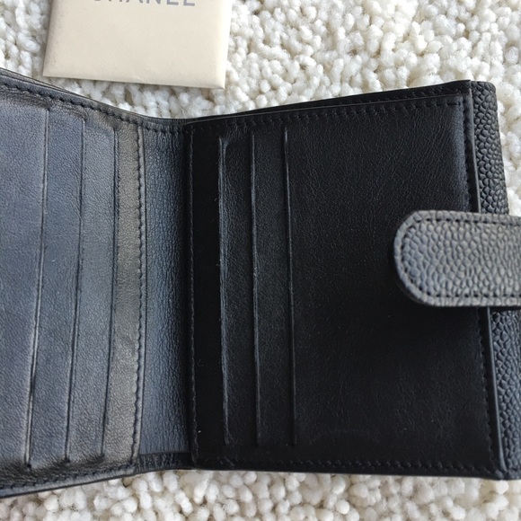 Chanel Wallet - Picture 4 of 5